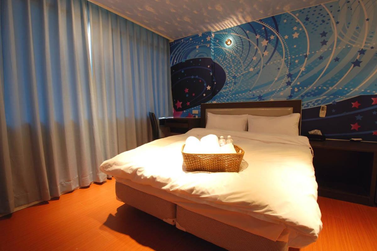 Happiness Inn Taipei Extérieur photo