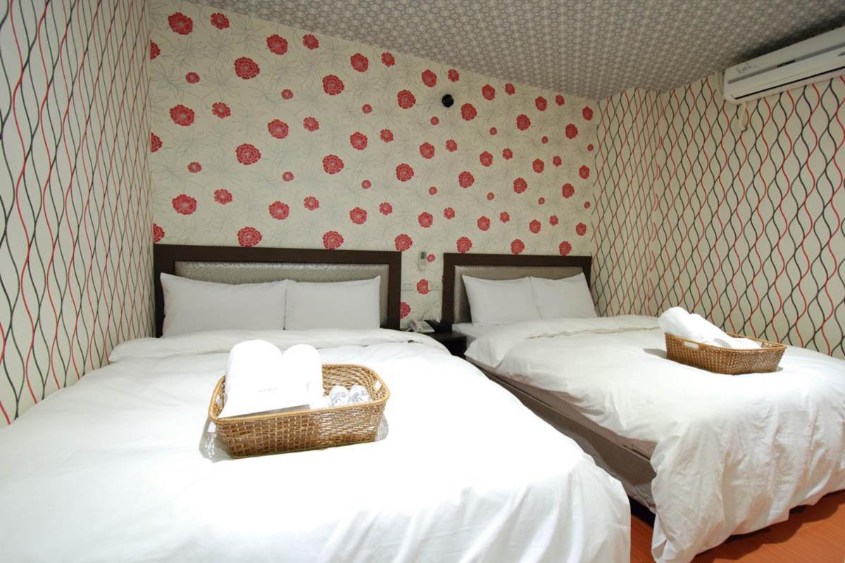 Happiness Inn Taipei Extérieur photo